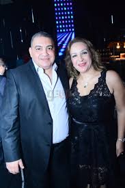 قال الإعلامي تامر أمين إن الراحل سمير غانم كان الجميع يعلم بخفة دمه وروحه والبهجة التى كان يسببها للمصريين. Ø§Ù„Ø£Ù‚Ø¨Ø§Ø· Ù…ØªØ­Ø¯ÙˆÙ† Ø¨Ø§Ù„ØµÙˆØ± Ø¹Ù…Ø±Ùˆ Ø¯ÙŠØ§Ø¨ ÙˆØ¢Ù„Ø§ ÙƒÙˆØ´Ù†ÙŠØ± ÙŠØ´Ø¹Ù„Ø§Ù† Ø­ÙÙ„ Ø²ÙØ§Ù ØªØ§Ù…Ø±Ø¹Ø¨Ø¯Ø§Ù„Ù…Ù†Ø¹Ù…