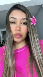 Alexandra Palomino's Instagram, Twitter & Facebook