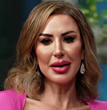 Shekinah explains why she didn't look natural during the Tell-All