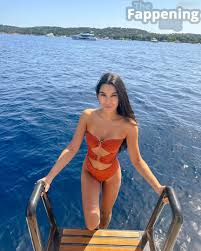 Neda Peemüller  neda.peemueller Nude Leaks Photo 19 | TheFappening