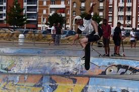 Skate est un jeu de sport sur xbox 360. Skater Au Havre Joseph Garbaccio Roule Vers Les Jo Il Faut Prouver Que Tu Es Capable 76actu