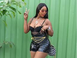 @soulszn give these a listen and broaden your horizon. The Best Female Hip Hop Artists To Listen To Right Now