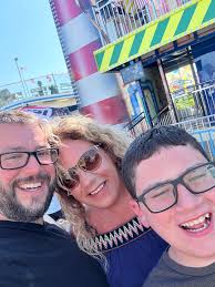 Dollywood 2023 pics, Dollywood 2024... here we come 11/20!!!