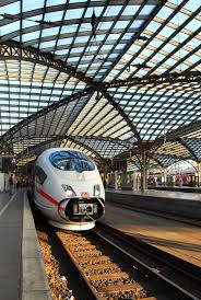 Intercity Express Ice Train At Railway Station In Cologne Ile De France Telepherique Voyage