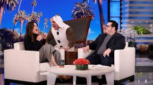 Idina Menzel Gets A Scare From Olaf Youtube Idina Menzel Special Guest Musical Movies