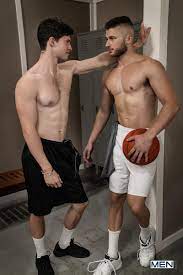 Hottie basketball players Devy and Finn Harding hardcore locker room big  dick bare ass fucking – Men for Men Blog