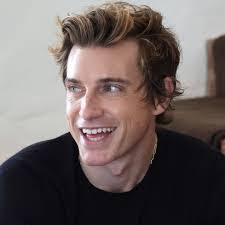 April Brent's Instagram, Twitter & Facebook