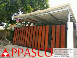 Pagar besi dengan garis horizontal. Pagar Minimalis Motif Kayu Grc Di Komplek Tni Al Cibubur Jual Kanopi Tralis Minimalis Pagar Gerbang Besi