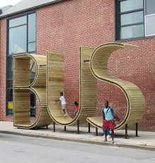 Bus Stop Par Mmmm Journal Du Design Design Urbain Architecture Urbaine Signaletique Exterieure