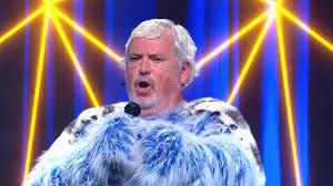 Smid zelf stelde dat hij het erg bijzonder vond om mee te kunnen doen. The Masked Singer Kijkers Zaten Massaal Op Het Juiste Spoor Rtl Boulevard