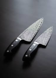 Click here for full description * please note that items made of rosewood are subject to a special export process that may extend. 483 Things That Are Metal