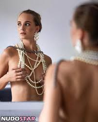 ann.cornel Nude Leaks Photo 15 - NudoStar