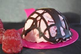 Mousse A La Framboise En Cage Pour Mon Amoureux Mousse Framboise Petit Dessert Alimentation