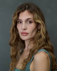 Amie Hale's Instagram, Twitter & Facebook