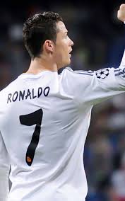 Gak cuma untuk berkomunikasi, hp. Cristiano Ronaldo In Jersey No 7 4k Ultra Hd Mobile Wallpaper