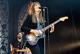 21 présence de scans dans le. Clara Luciani Wikipedia