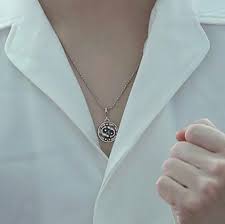 Emily On Twitter In 2021 Pisces Necklace Yoongi Necklace