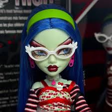 I tried doing my first doll repaint over and over again a few months back.  Does anyone have any tips