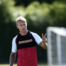 Simon kjaer resmi türkiye facebook sayfası ( official facebook page for simon kjaer). Ekspert Ikke I Tvivl Derfor Kan Simon Kjaer Straffes Ekstra Bladet