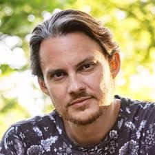 Jillian Mullen's Instagram, Twitter & Facebook