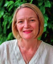 Frieda Moses's Instagram, Twitter & Facebook