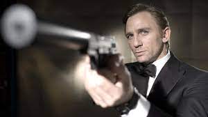 With daniel craig, eva green, mads mikkelsen, judi dench. James Bond Casino Royale Tv Orf At