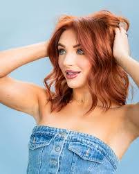 Marissa Main's Instagram, Twitter & Facebook