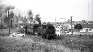 3138 Heads Towards Belmont This Railway Line Near Newcastle Nsw Australia Closed To Passenger Traffic In 1971 Newcastle Town Train Pictures Newcastle Nsw