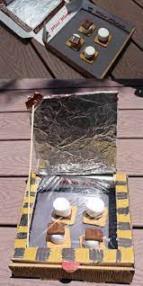 To make yummy s'mores in the solar oven, simply gather the s'more supplies: Diy Solar Oven Smores Kids Science Experiment