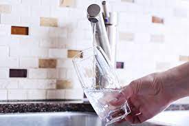 Is it safe to drink the tap water in tokyo to toronto, or hong kong to hawaii? Malaysia S Water Safe To Drink Straight From Tap Says Span Malaysia Malay Mail