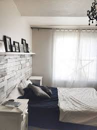 While talking about a modern bedroom we always think about the coziness and decors of bedroom! House Of Paint White Washed Wood Pallet Wall Home Pallet Wall Wood Pallet Wall