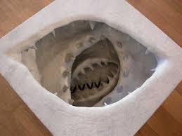 30 Klafter tief im Haifischglas