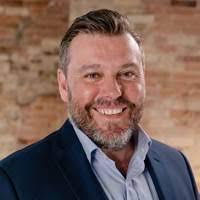 Steve Froneberger's Instagram, Twitter & Facebook