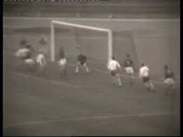 Balogh ii sándor, puskás ferenc, egresi béla, lakat károly, czibor zoltán. Magyarorszag Lengyelorszag 1960 11 13 Monostori Ii Tivadar Golja Youtube