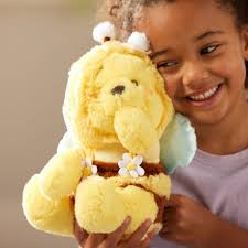 Winnie the Pooh Small Plush, Honey Day