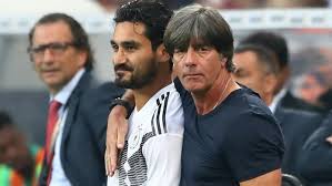 Ilkay gündoğan ile ilgili tüm haberleri ve son dakika ilkay gündoğan haber ve gelişmelerini bu sayfamızdan takip edebilirsiniz. Erdogan Affare Bleibt Thema Gundogan Erneut Ausgepfiffen Low Genervt Hilft Keinem Fifa Wm 2018 Sport Bild