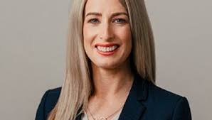 Rebecca Coen's Instagram, Twitter & Facebook