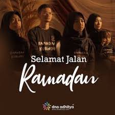 Selamat berhari raya ucapan ku untuk semua kita mengeratkan semula hubungan saudara yang terpisah. 480 Ide Lirik Lagu Religi Di 2021 Lirik Lagu Lagu Lirik