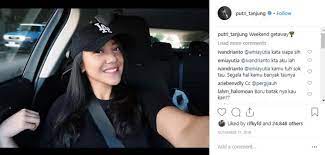 Hingga kini, nikita dan gofar pun masih akrab. Sukses Di Usia Muda Mau Tahu Mobil Pilihan Putri Tanjung Yang Tidak Biasa Matamata Com