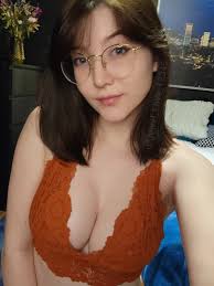 Jewel Love - Free pics, galleries & more at Babepedia