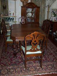Antique Dark Wood Dining Room Table With 6 Chairs And Leaf Dark Wood Dining Room Dark Wood Dining Room Table Antique Dining Room Table