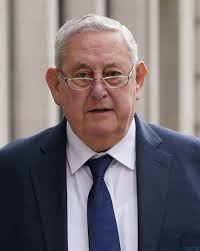 Reconsidering Horizon would have put Post Office in 'crisis mode', says  ex-boss