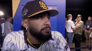 Fernando Tatis Jr. had a creative way of answering Shohei Ohtani when asked  who the best player in MLB is right now:, “He’s my rival, I’m not gonna  mention his name… 17 for the blue team.” 🤣
