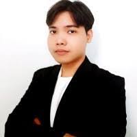 Vicky Yip's Instagram, Twitter & Facebook