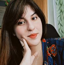 Artista: Olivia Rodrigo. Música: good 4 u.