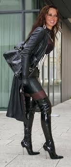 Kids can watch her maths videos, play games practise and even make their own medals with the 30 day challenge! Pin On Leather Dress