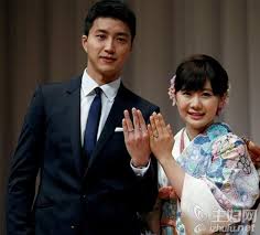 Jun 18, 2021 · 江宏傑、福原愛2018年參加實境秀《幸福三重奏》，一句「每天親我100下」不知虐死多少單身狗，想不到如今福原愛無情拋夫、棄子。小孟老師幫兩人抽到的塔羅牌為「寶劍x」正位，顯示感情已無法復合，此牌也透露出女方似乎1年前就桃花在外，此桃花非常主動，且某方面能滿足女生。 ç¦åŽŸæ„›å®£å¸ƒèˆ‡æ±Ÿå®å‚'çµå©š æ„›é†¬ ç¦åŽŸæ„›è±å¯Œæƒ…å²é­ç†±æ‰' å£¹è®€
