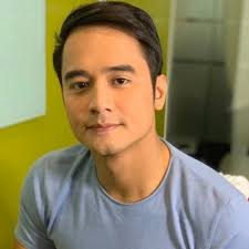 Francisco Mabunga (@CHlCOMabunga)