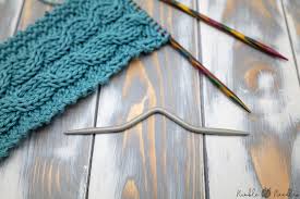 Learn how to do a c2b without a cable needle. Cable Stitch How To Knit A Cable For Beginners Big Pictures Video