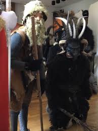 Denn so wie er den pfeil liebt, der fliegt, so liebt er auch den. Krampus Maskenschnitzer Astei Rupert Kreuzer Im Sonntags Talk Wer Weiss Schon Wie Der Teufel Ausschaut Salzburg24